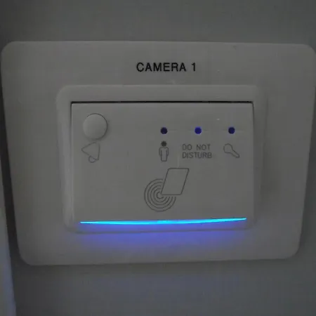 Olganna Con Parcheggi Privati Couette-café 4*