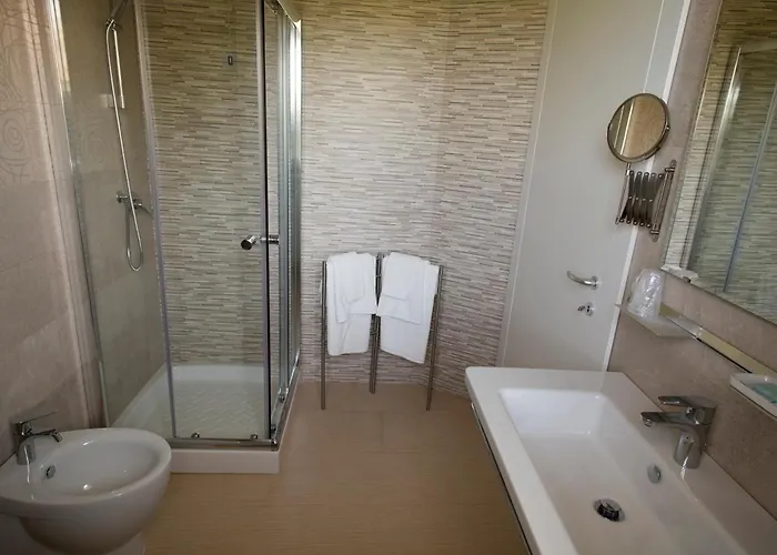 Olganna Con Parcheggi Privati Bed & Breakfast 4*