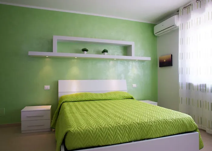 Olganna Con Parcheggi Privati 4*