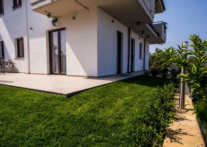 Olganna Con Parcheggi Privati 4* ואסטו